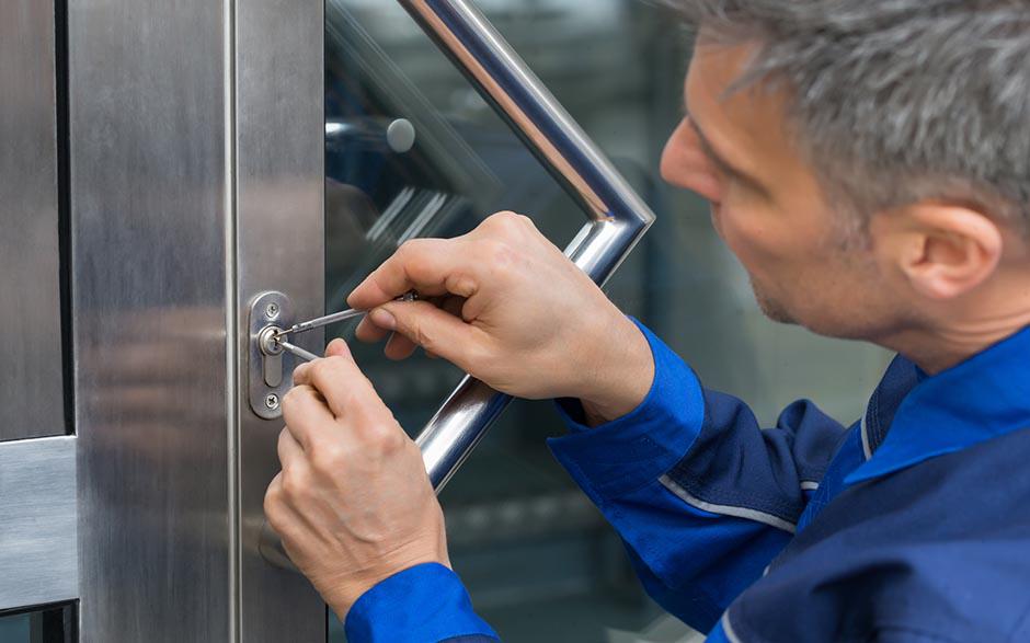  changer une serrure de porte Taverny
